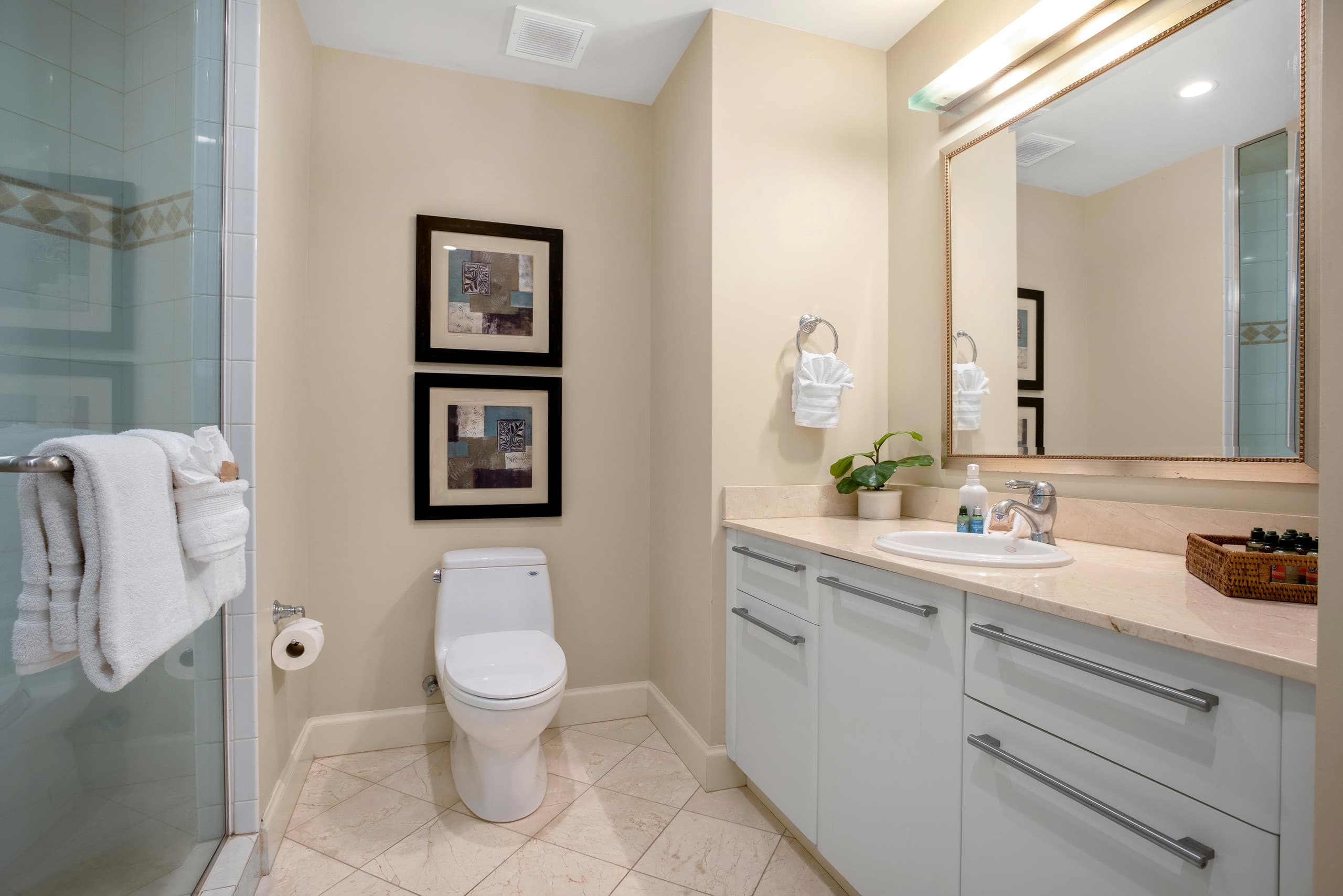 Townhouse in Kihei · ★5.0 · 3 bedrooms · 5 beds · 3.5 private baths - Image 17