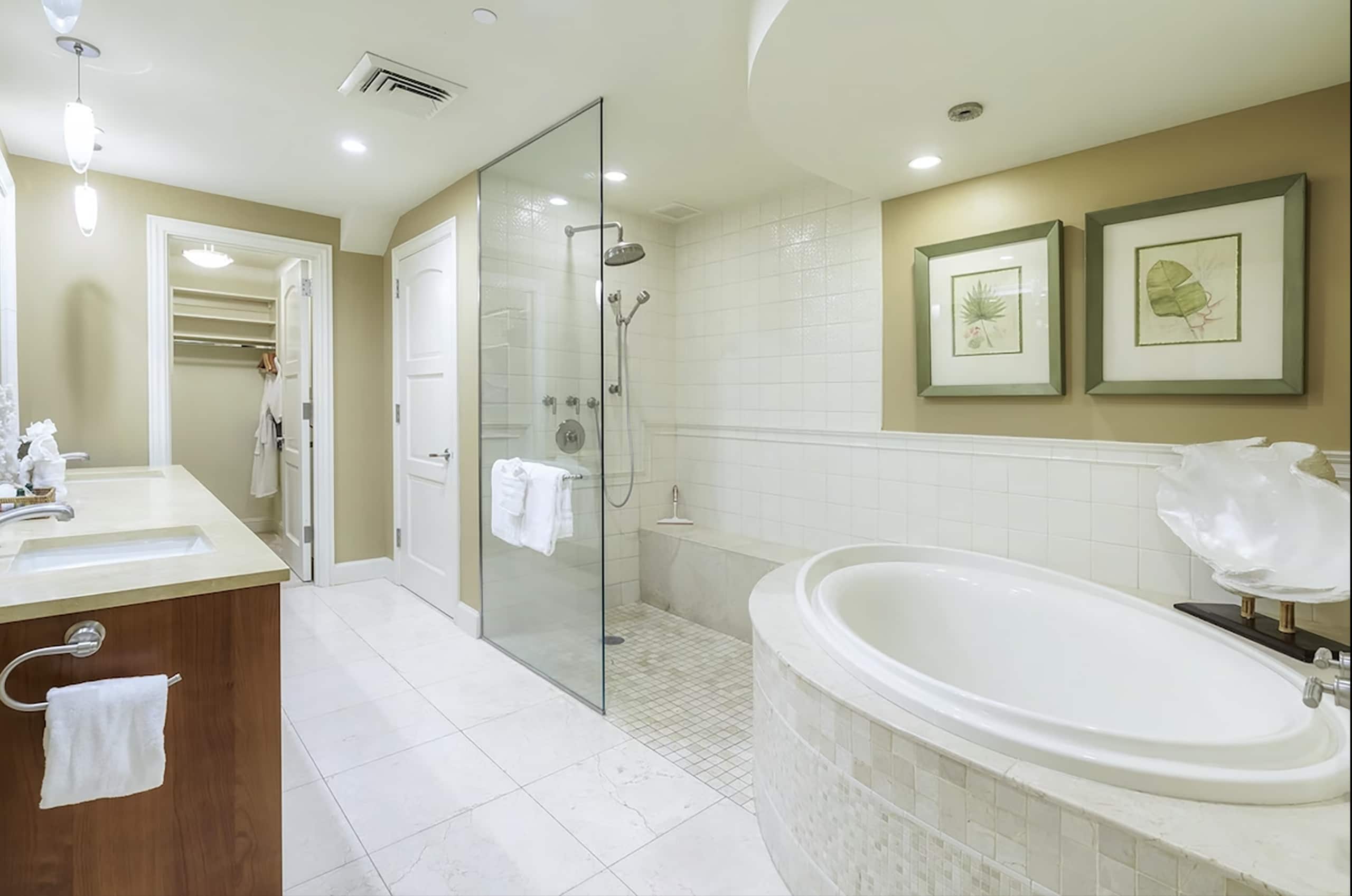 Townhouse in Kihei · ★5.0 · 3 bedrooms · 5 beds · 3.5 private baths - Image 15