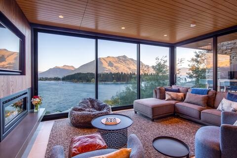 Lakehouse 1, Free Parking, AC, Fireplace & Views!