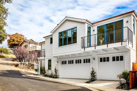 Brand New Luxury Home - Steps from Capitola Beach!