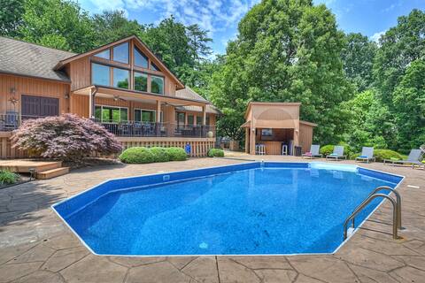 Stay Awhile by AvantStay | Lakefront + Pool, Dock