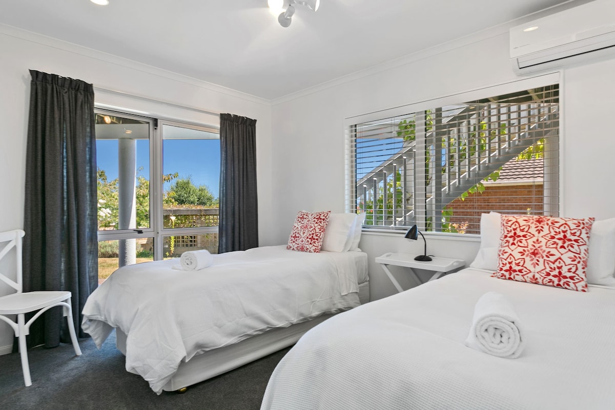 Spavaća soba s jednostrukim krevetima