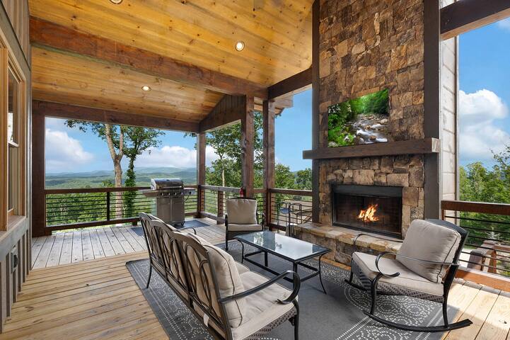 Southern Comfort Cabin Rentals managed Airbnb listing 3