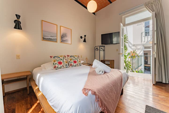 Mexico City Vacation Rentals & Homes - Mexico City, Mexico | Airbnb