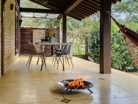 House in Granja Viana in front of the environmental reserve