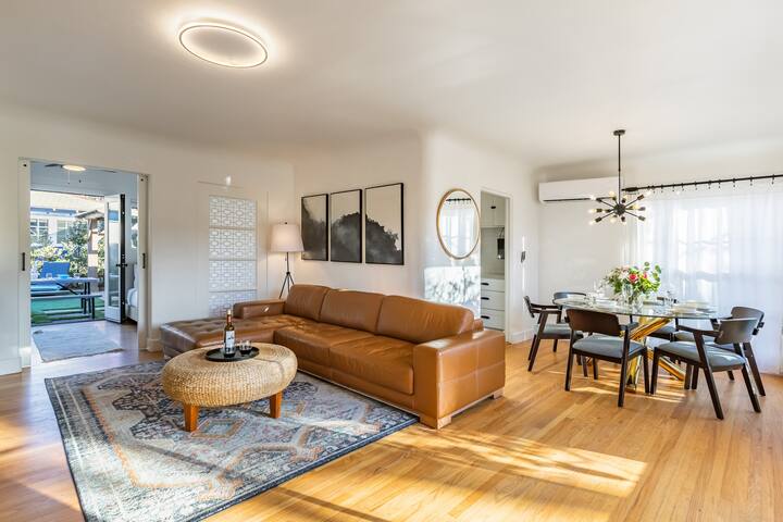 La Jolla Beach Bungalow | 4BR w/ Hot Tub & Casita gallery image 3