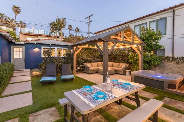 La Jolla Beach Bungalow | 4BR w/ Hot Tub & Casita