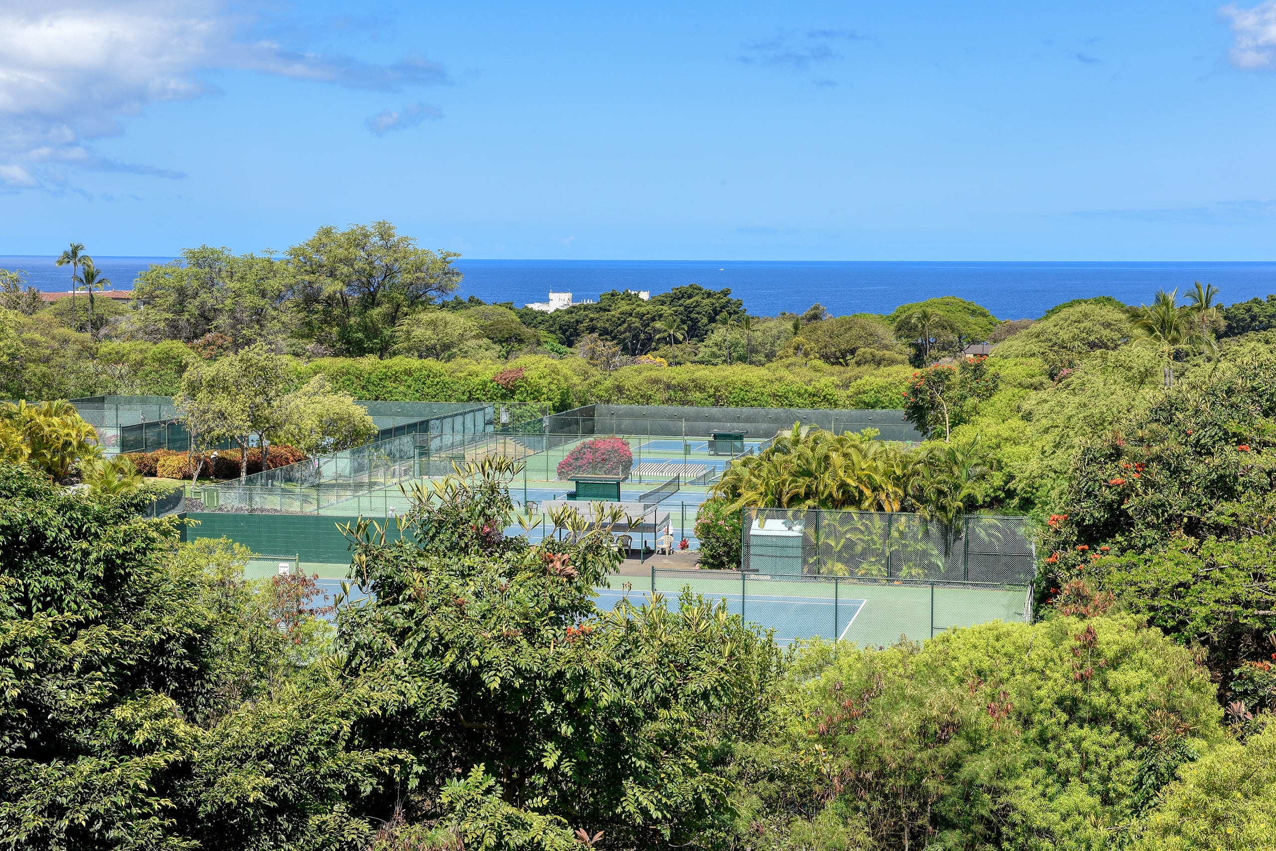 Condo in Kihei · ★4.8 · 2 bedrooms · 3 beds · 2 private baths - Image 26