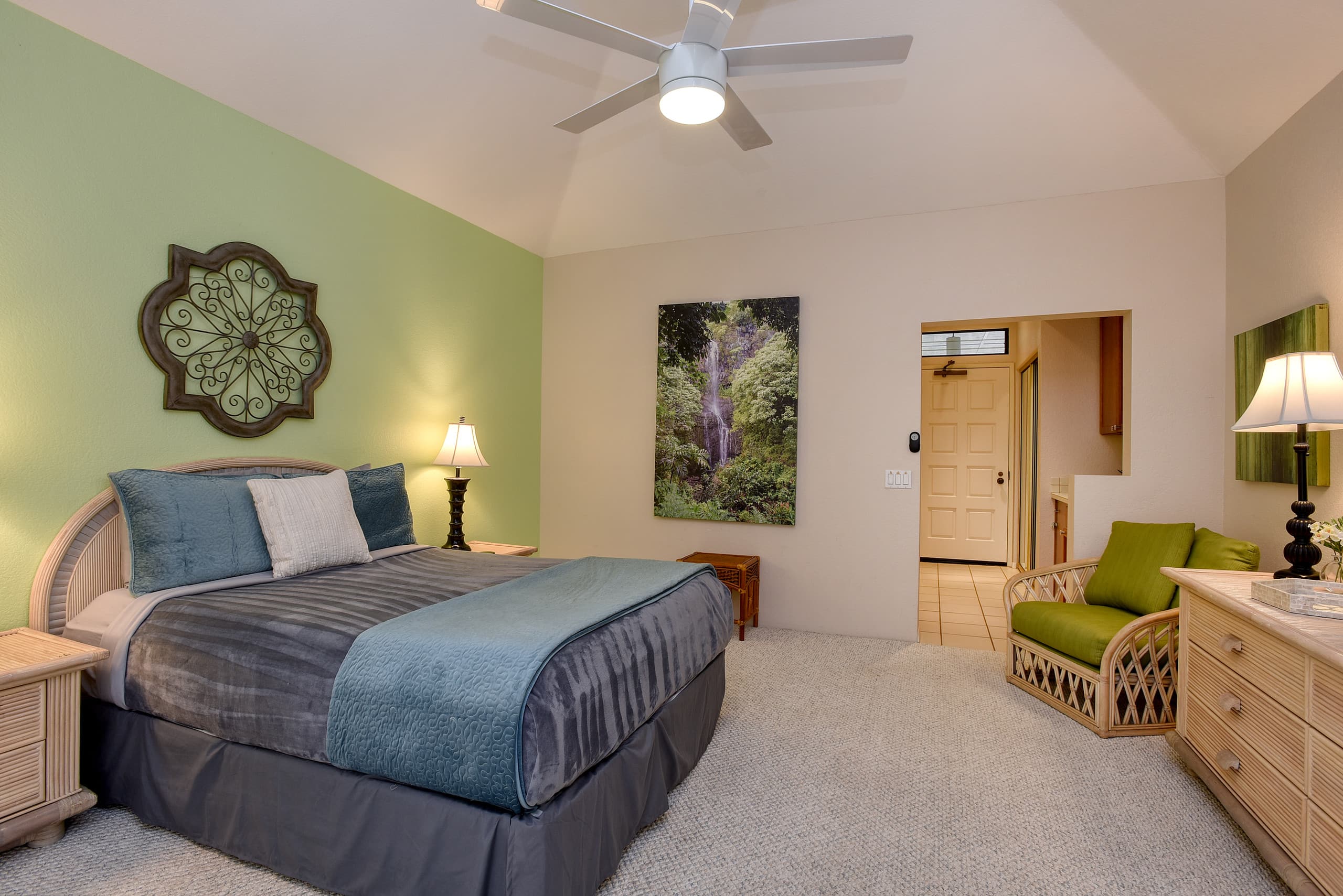 Condo in Kihei · ★4.8 · 2 bedrooms · 3 beds · 2 private baths - Image 17