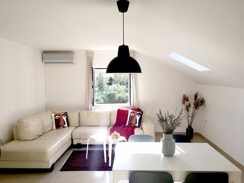 A-8737-b Two bedroom apartment near beach Slano,