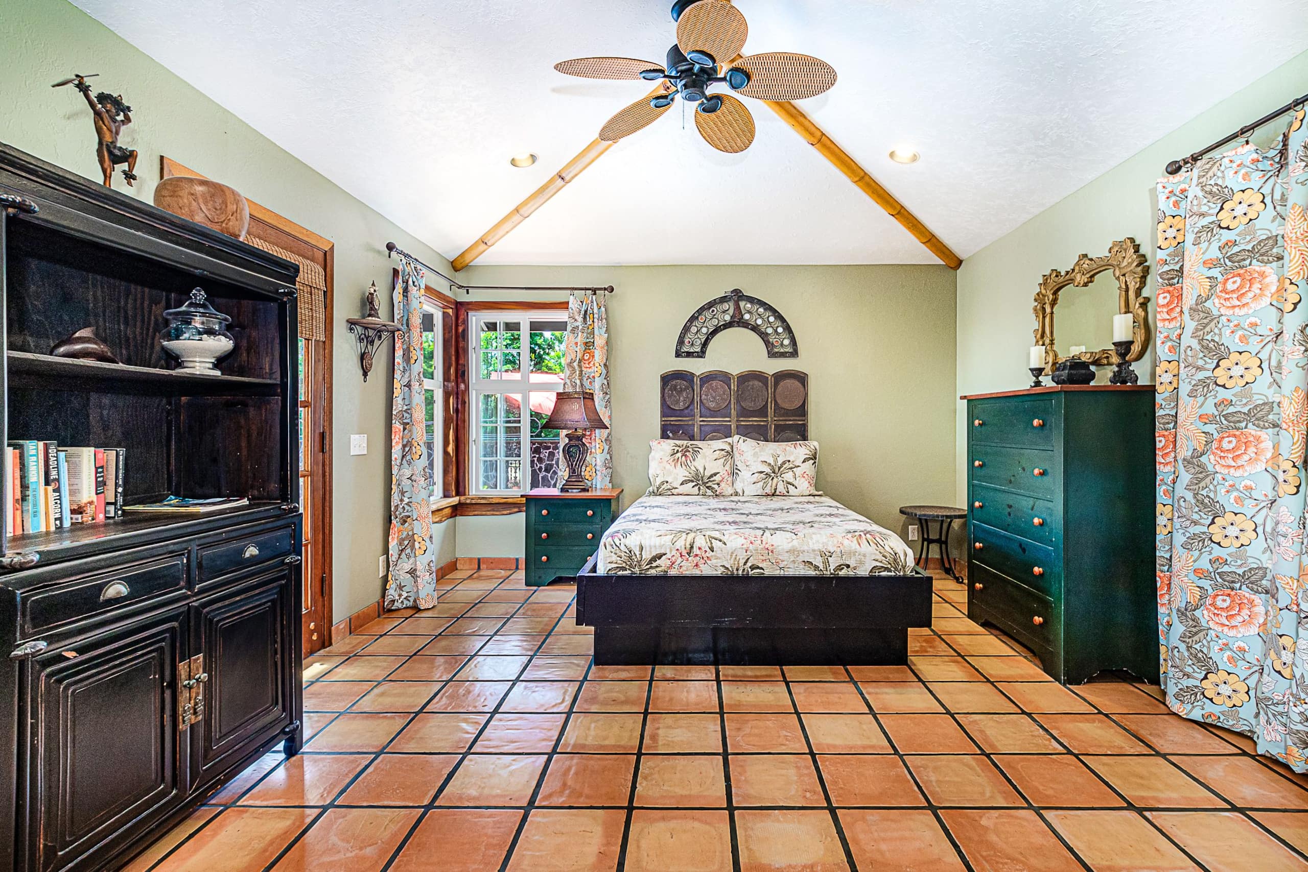 Home in Keaau · ★4.8 · 3 bedrooms · 4 beds · 3 baths - Image 18