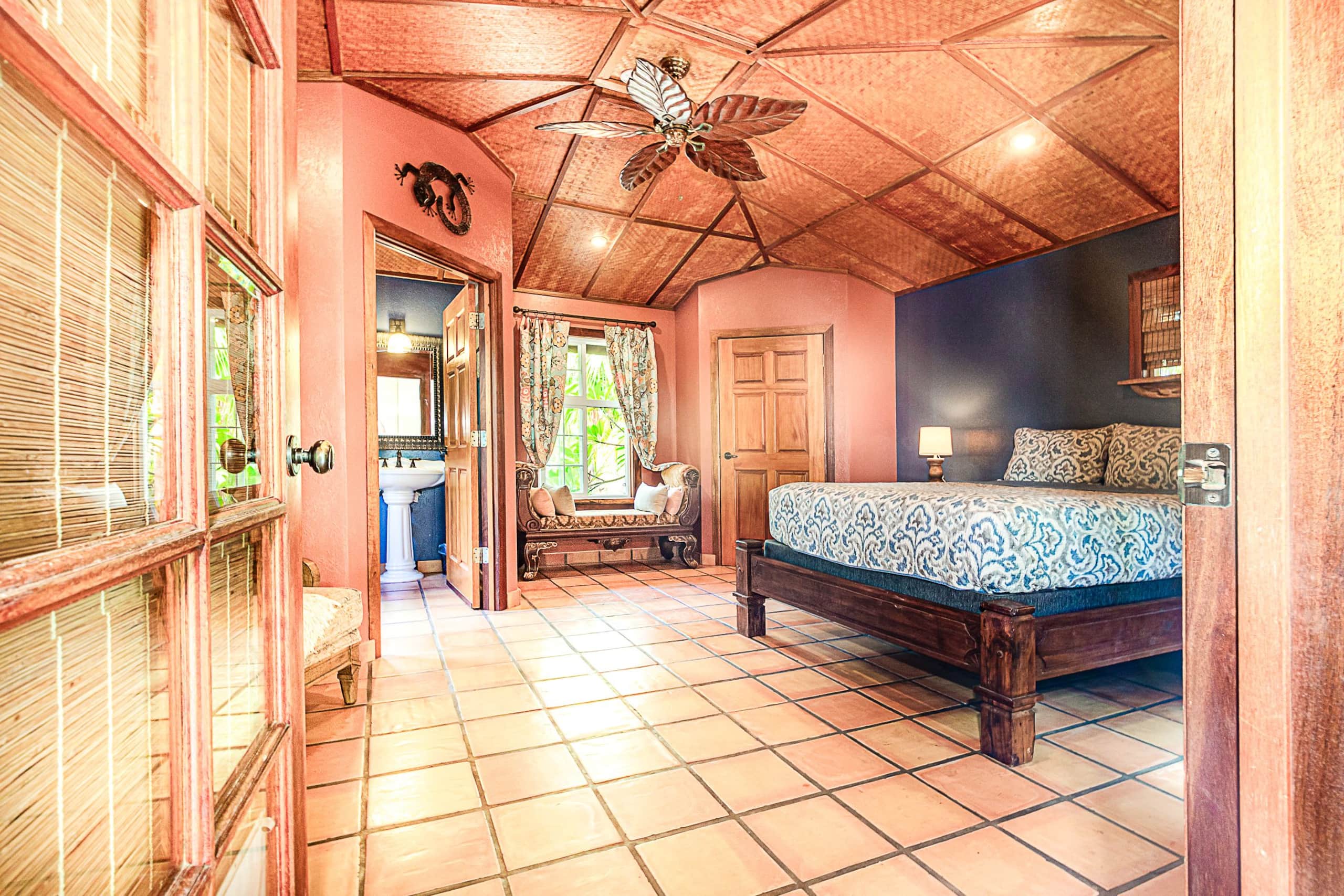 Home in Keaau · ★4.8 · 3 bedrooms · 4 beds · 3 baths - Image 12