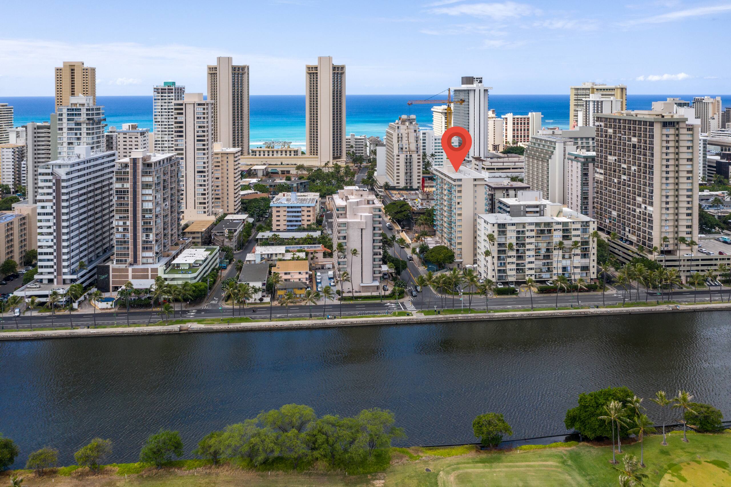 Condo in Honolulu · ★4.75 · 1 bedroom · 2 beds · 1 shared bath - Image 24