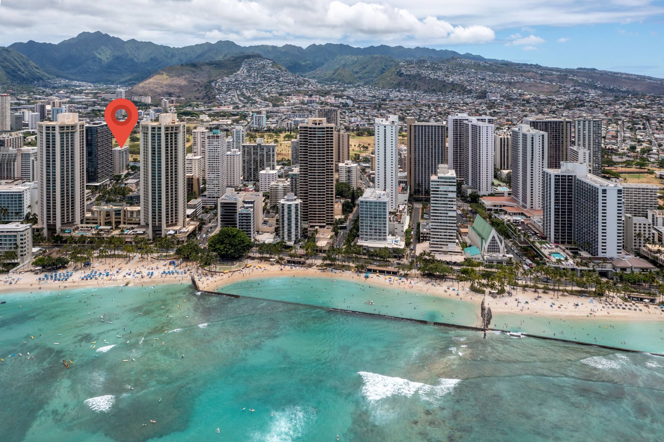 Condo in Honolulu · ★4.75 · 1 bedroom · 2 beds · 1 shared bath - Image 36