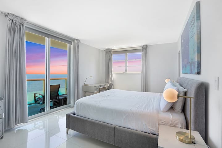 Luxurious 2 bedroom/ Full Ocean View Tides-CS56