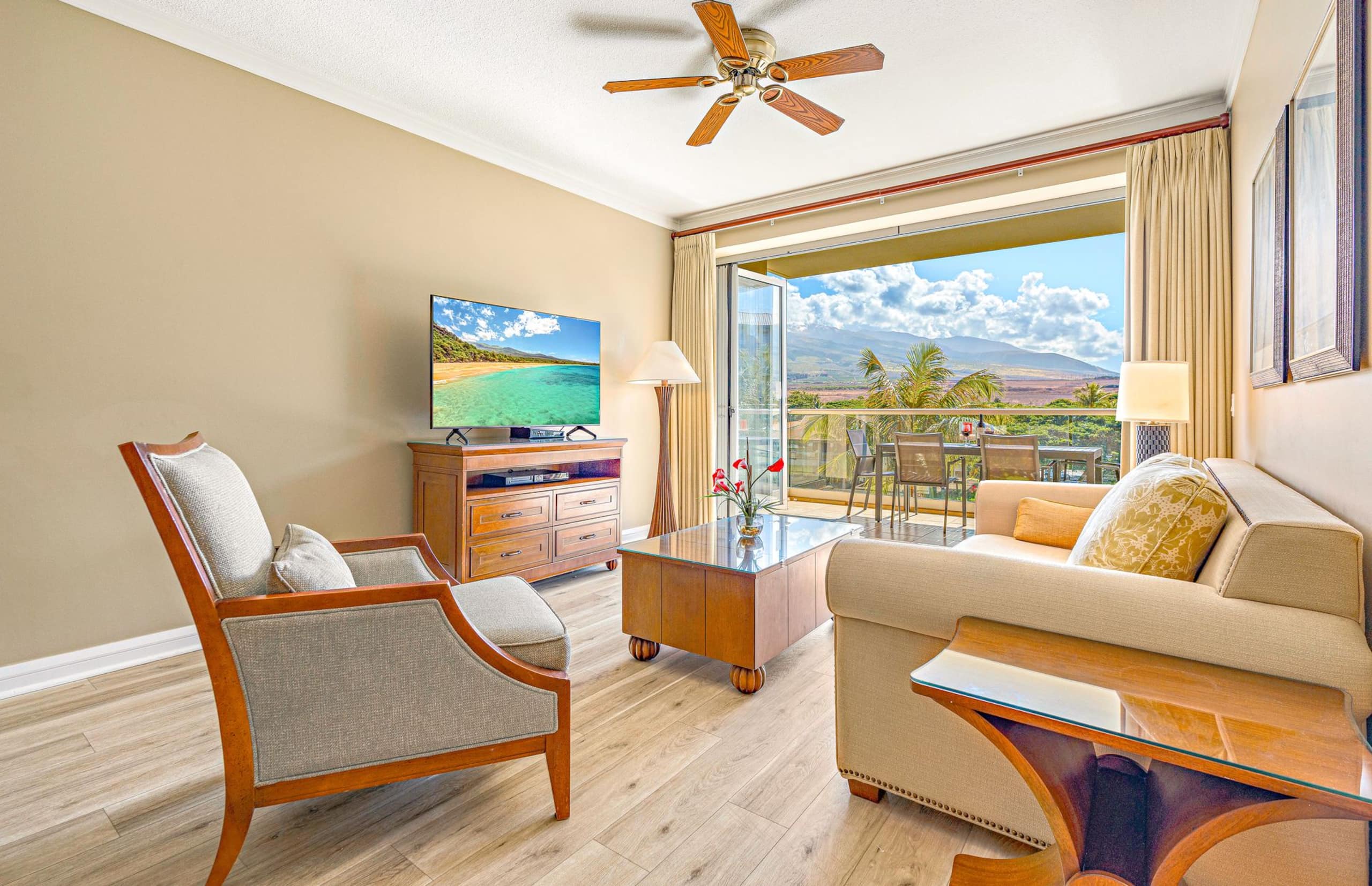 Condo in Lahaina · ★4.44 · 1 bedroom · 3 beds · 1 bath - Image 3