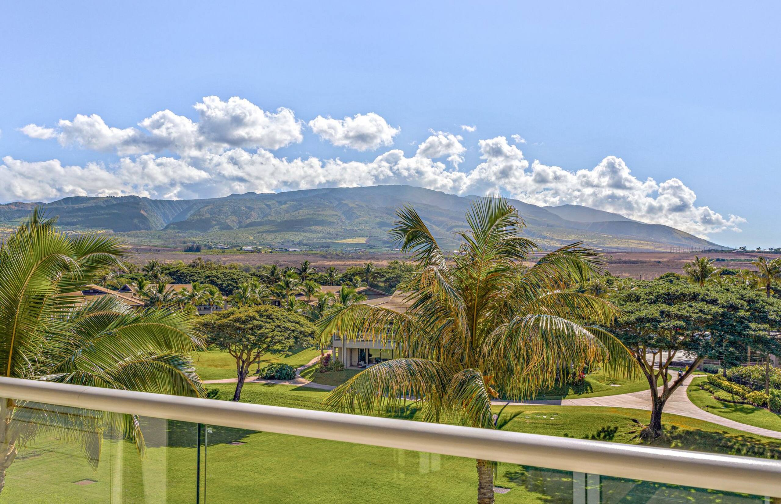 Condo in Lahaina · ★4.44 · 1 bedroom · 3 beds · 1 bath - Image 7