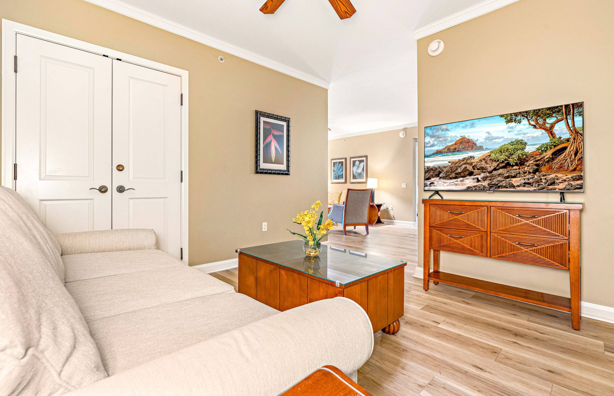 Condo in Lahaina · ★4.44 · 1 bedroom · 3 beds · 1 bath - Image 16