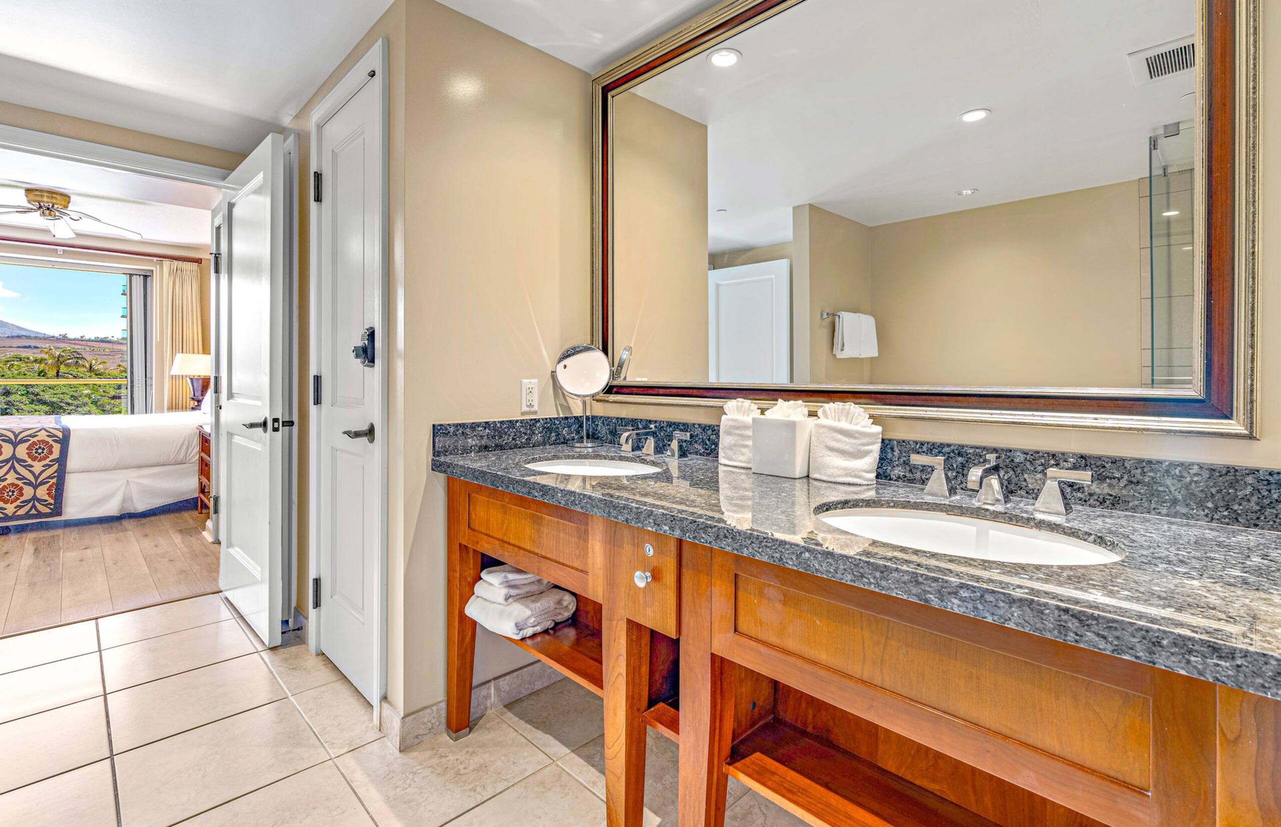 Condo in Lahaina · ★4.44 · 1 bedroom · 3 beds · 1 bath - Image 27