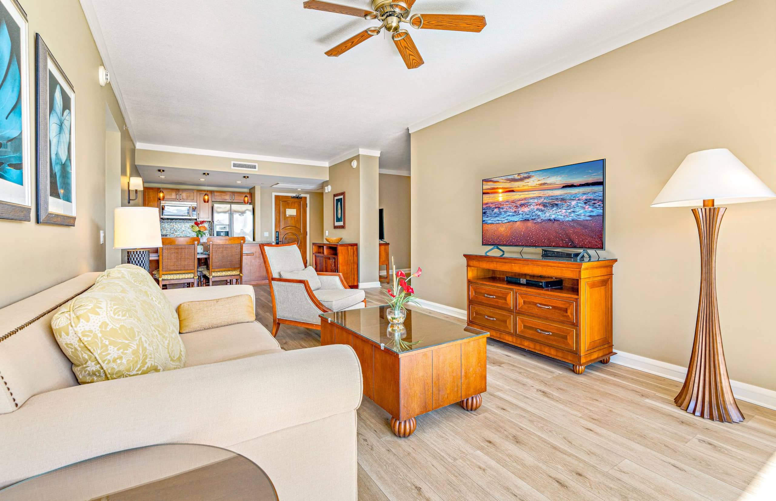 Condo in Lahaina · ★4.44 · 1 bedroom · 3 beds · 1 bath - Image 4