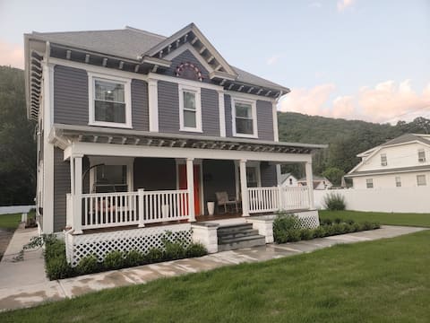 Chateau Lodge - Ski Hunter, Catskills, Belleayre