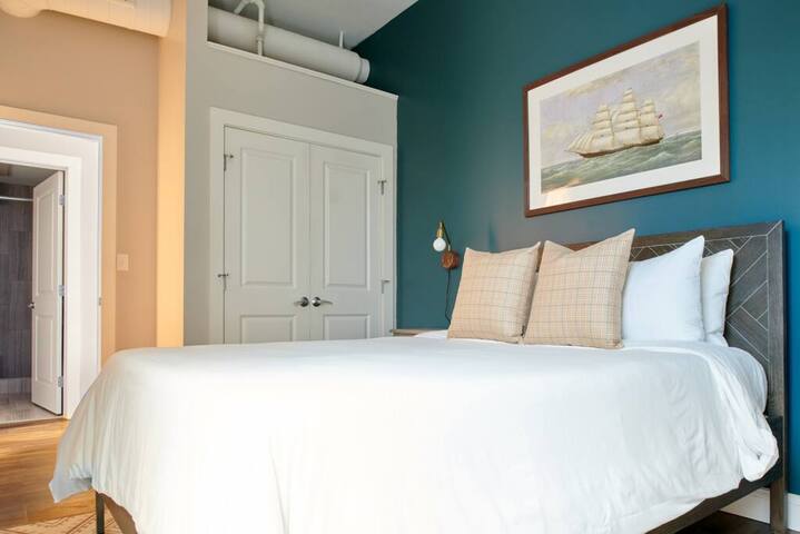 Spacious 4bed Loft | Downtown Boston | Beacon Hill gallery image 3