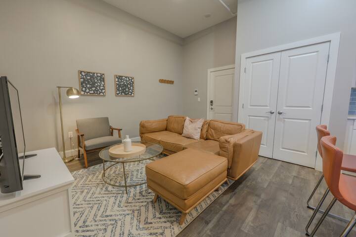 Washer/Dryer in-unit! Close to MGH & Beacon Hill gallery image 3