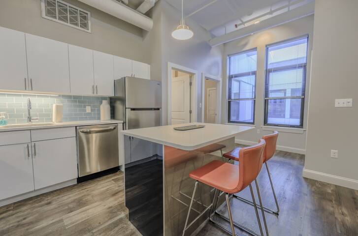 Washer/Dryer in-unit! Close to MGH & Beacon Hill gallery image 4