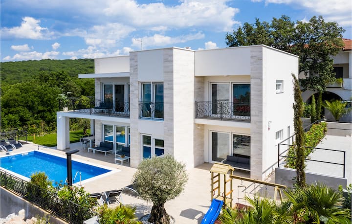 Gorgeous Home In Klimno - Njivice