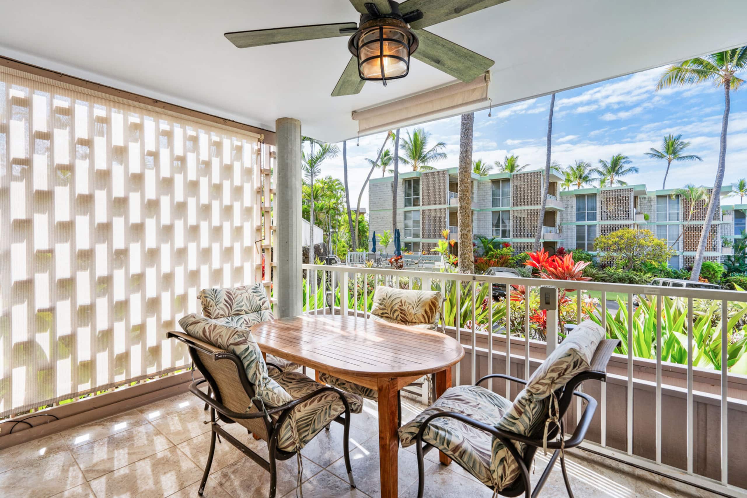Condo in Kailua-Kona · ★4.85 · 1 bedroom · 2 beds · 1 private bath - Image 12