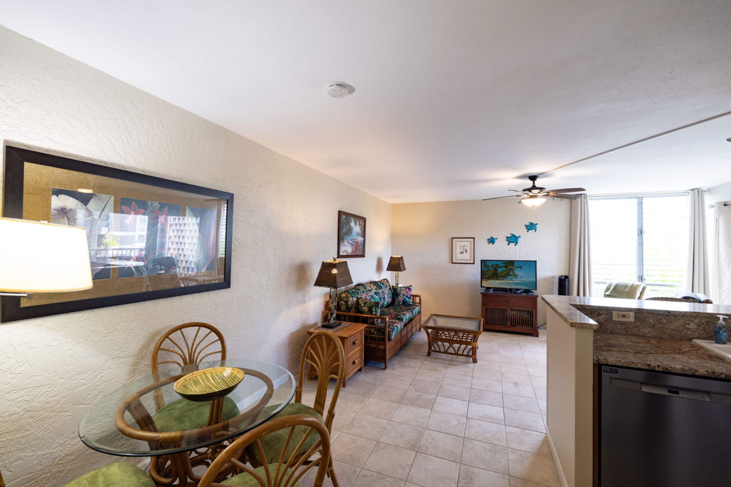 Condo in Kailua-Kona · ★4.85 · 1 bedroom · 2 beds · 1 private bath - Image 24