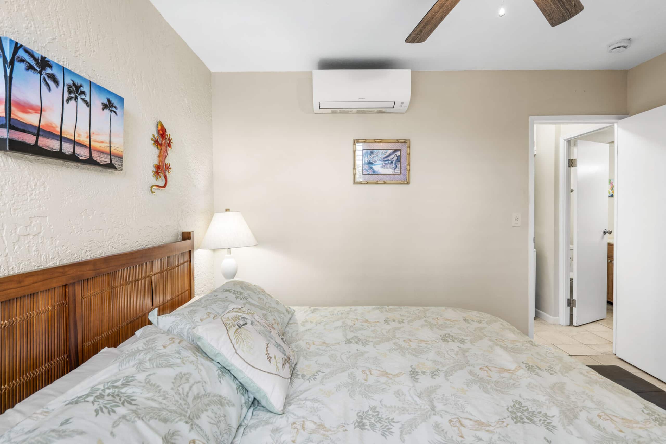Condo in Kailua-Kona · ★4.85 · 1 bedroom · 2 beds · 1 private bath - Image 9