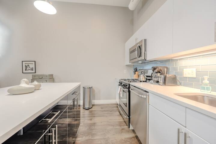 4bed Loft | Steps to Boston Common + Beacon Hill gallery image 5