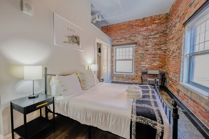 Parking Available-Fully Furnished 4br, 2ba-Hami509 gallery image 5