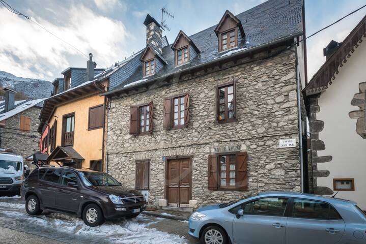 SeaMount Rentals managed Airbnb listing 3