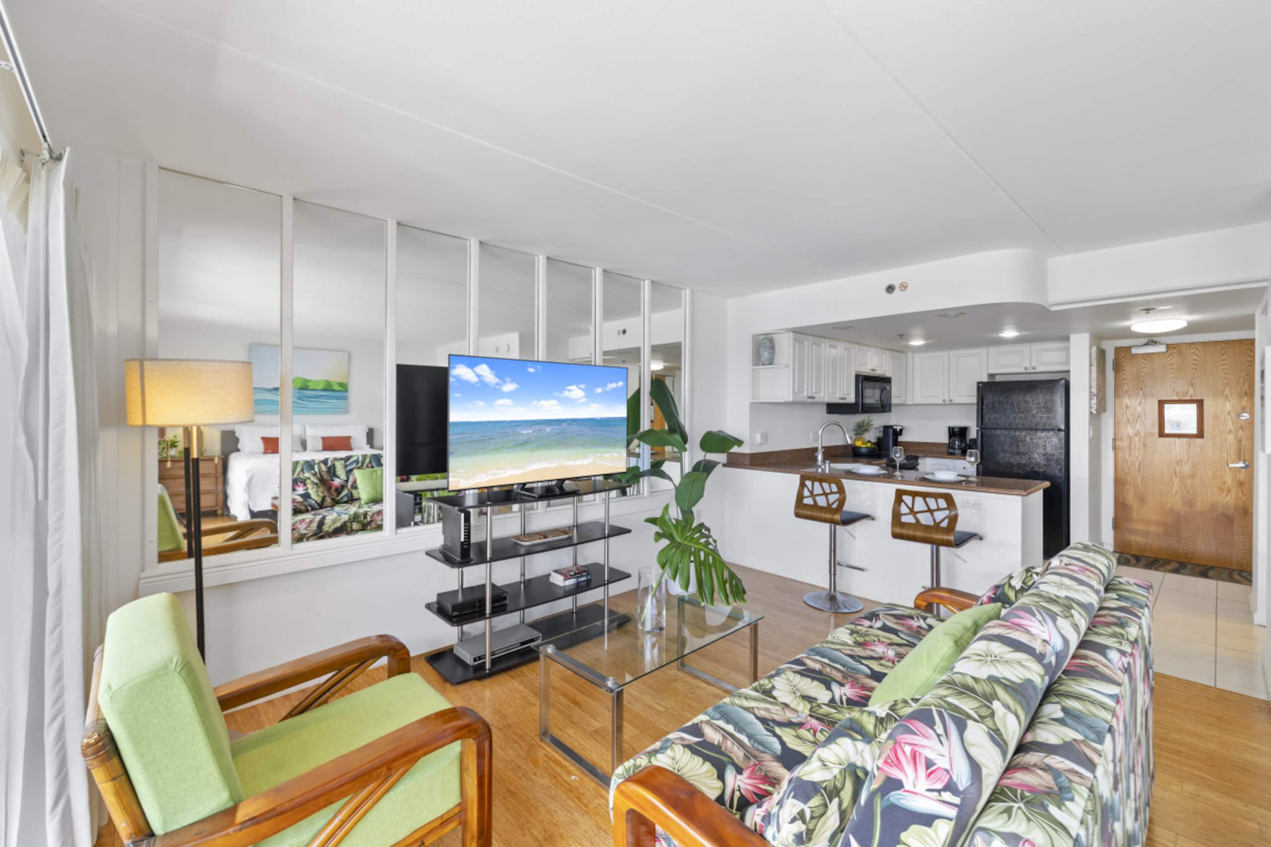 Condo in Honolulu · ★4.94 · 1 bedroom · 1 bed · 1 private bath - Image 7