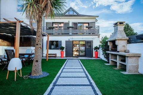 Central Dream House in the Castro by Prishomes
