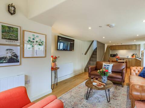 Coach House - uk32202