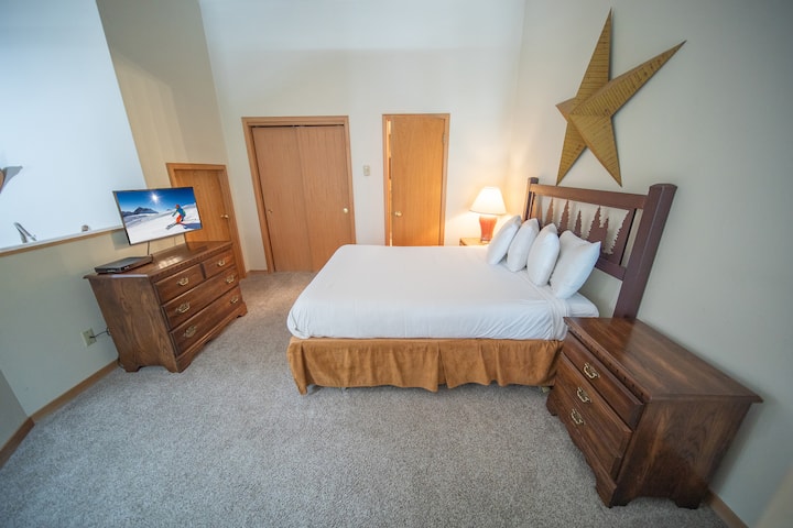 Dormitorio loft acogedor