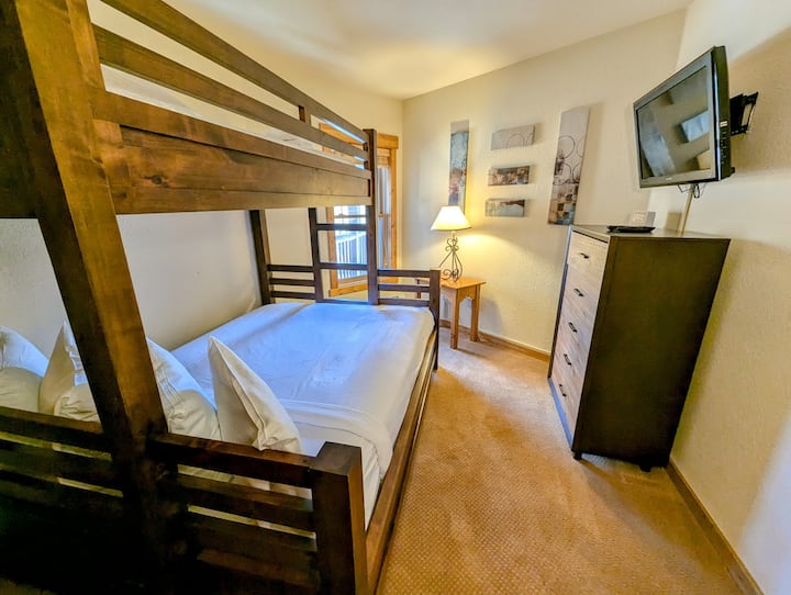 La chambre superposée est idéale pour les enfants !