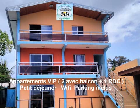 Apartment 6 pers. Premium-Bathroom and shower-Balc