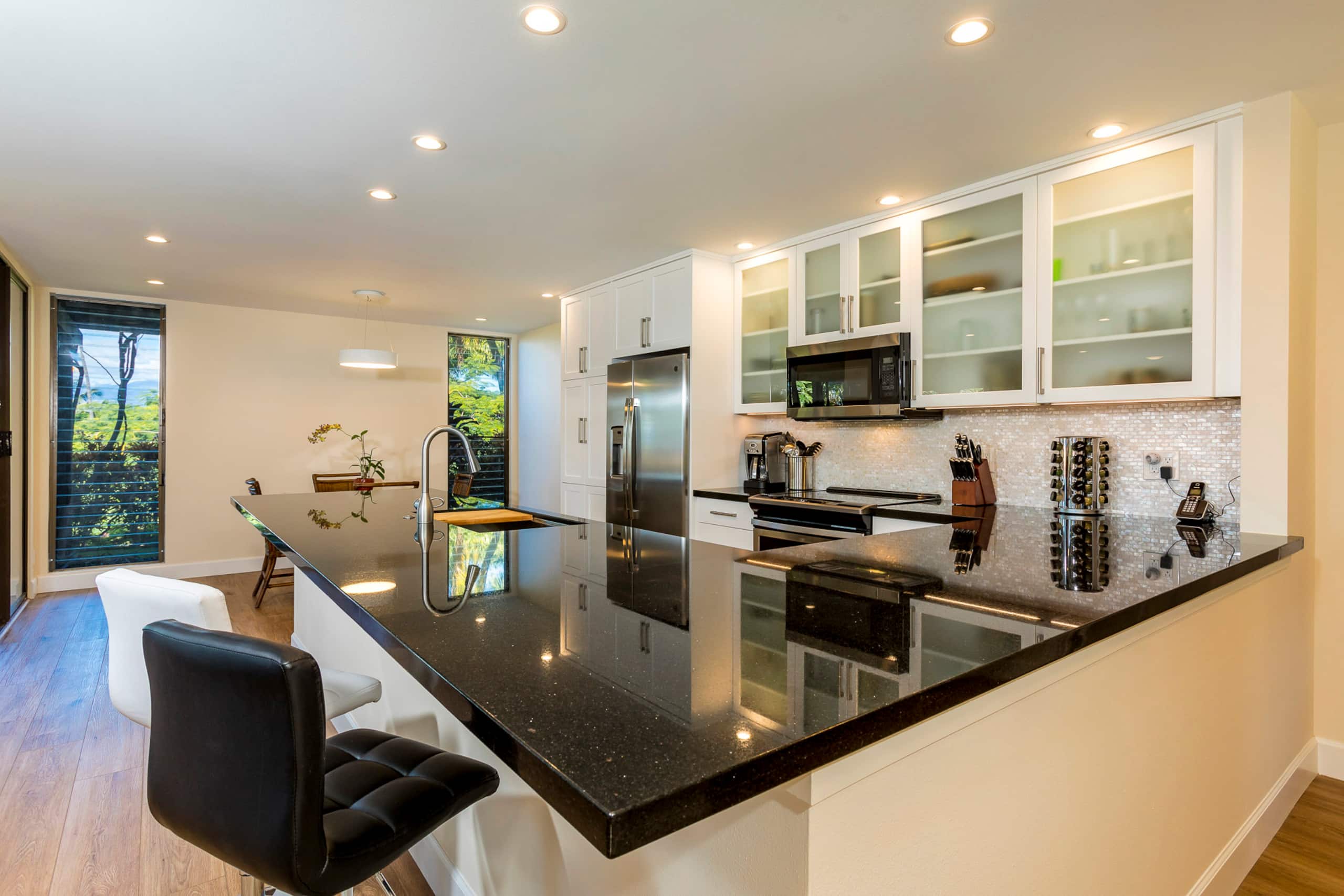 Condo in Kihei · ★4.86 · 2 bedrooms · 2 beds · 2 baths - Image 8