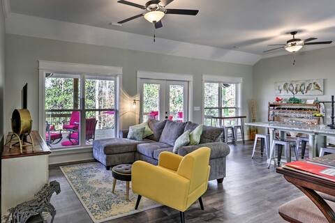 White Oak Creek Home w/ Views, Deck & Pool Access!
