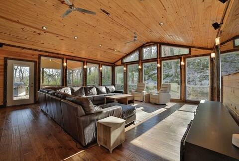 Massive May House w/swim spa, shared pool, sauna