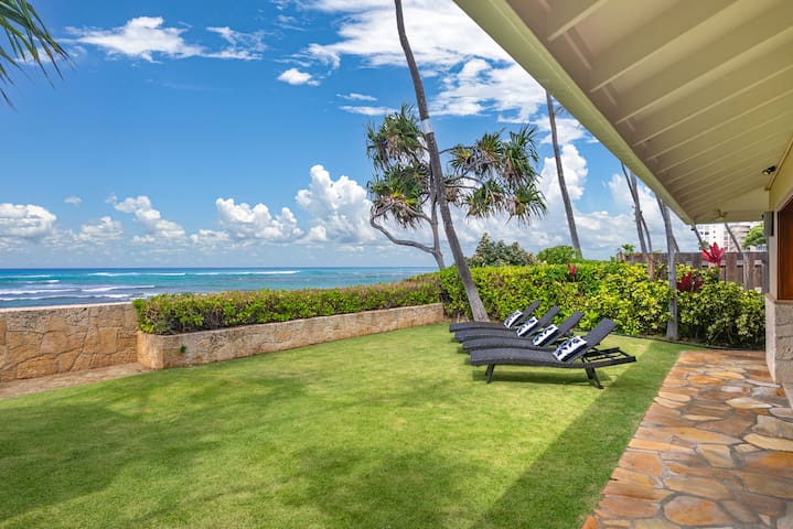 Hale Makai at Diamond Head: Stunning Oceanfront