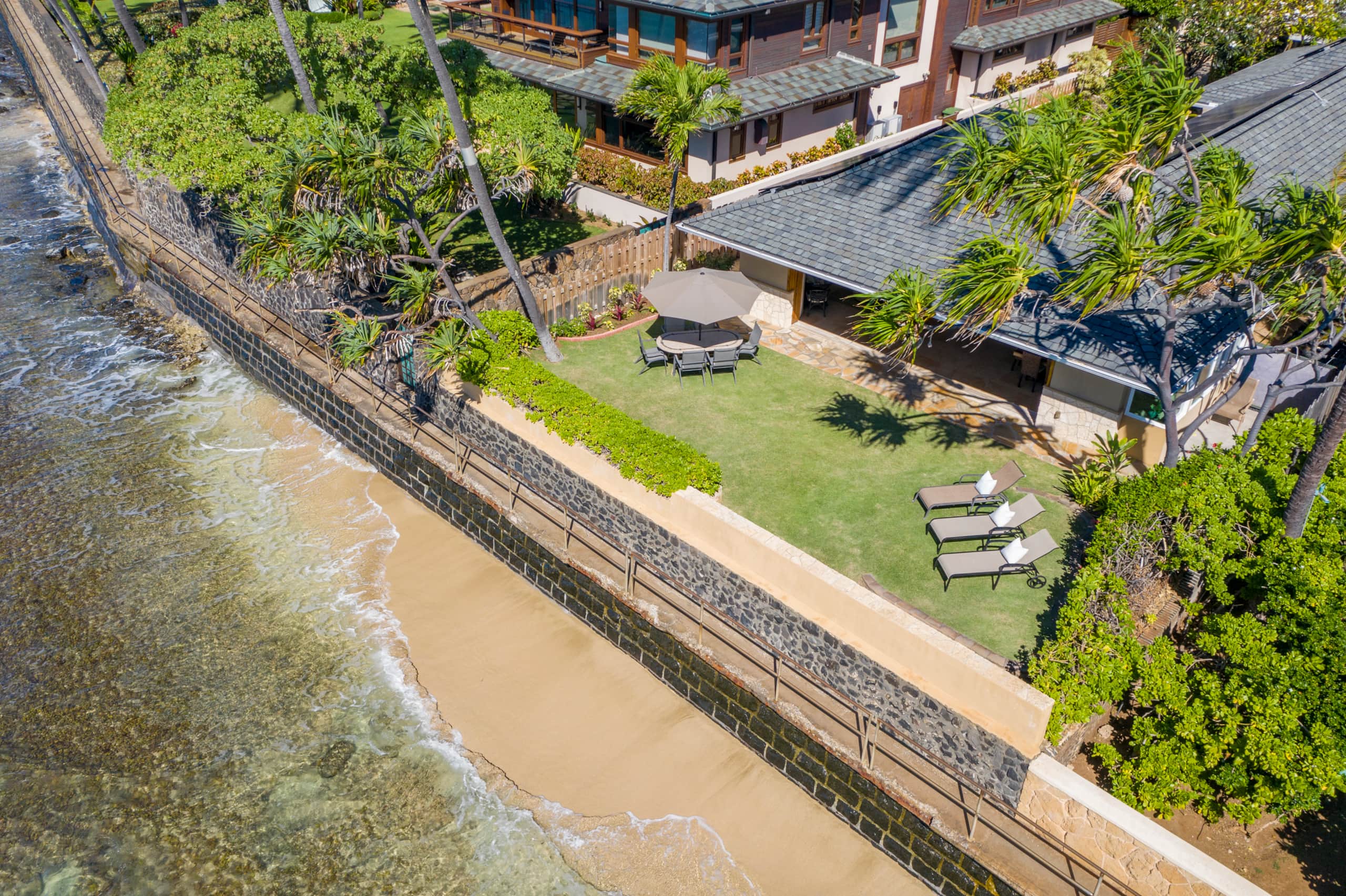 Home in Honolulu · ★4.89 · 3 bedrooms · 4 beds · 3.5 shared baths - Image 19