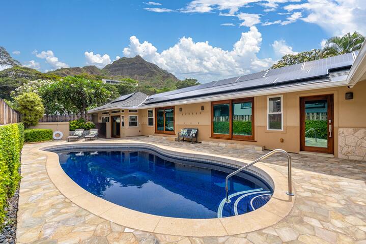 Hale Makai at Diamond Head: Stunning Oceanfront gallery image 5