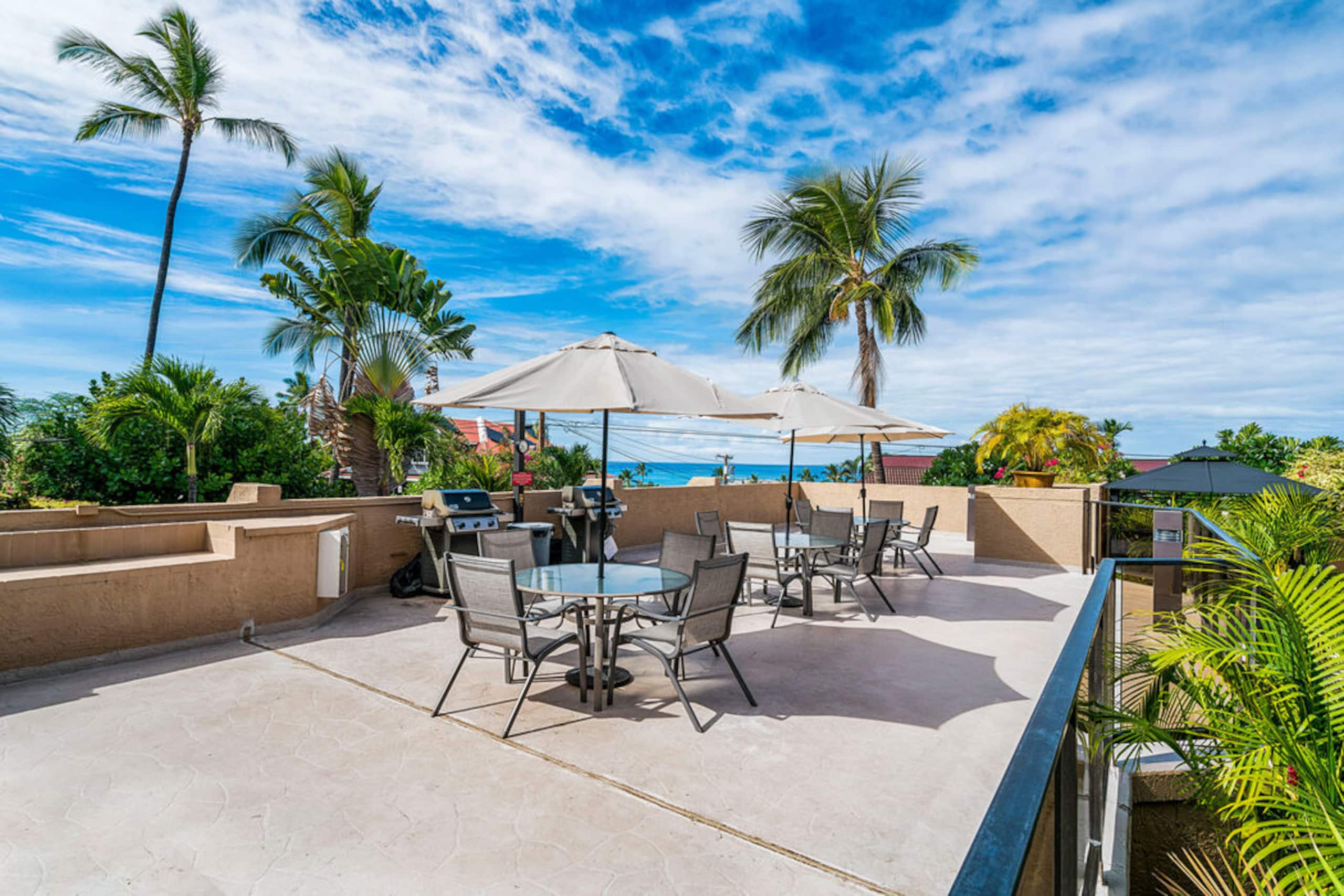 Condo in Kailua-Kona · ★5.0 · 2 bedrooms · 3 beds · 3 baths - Image 36