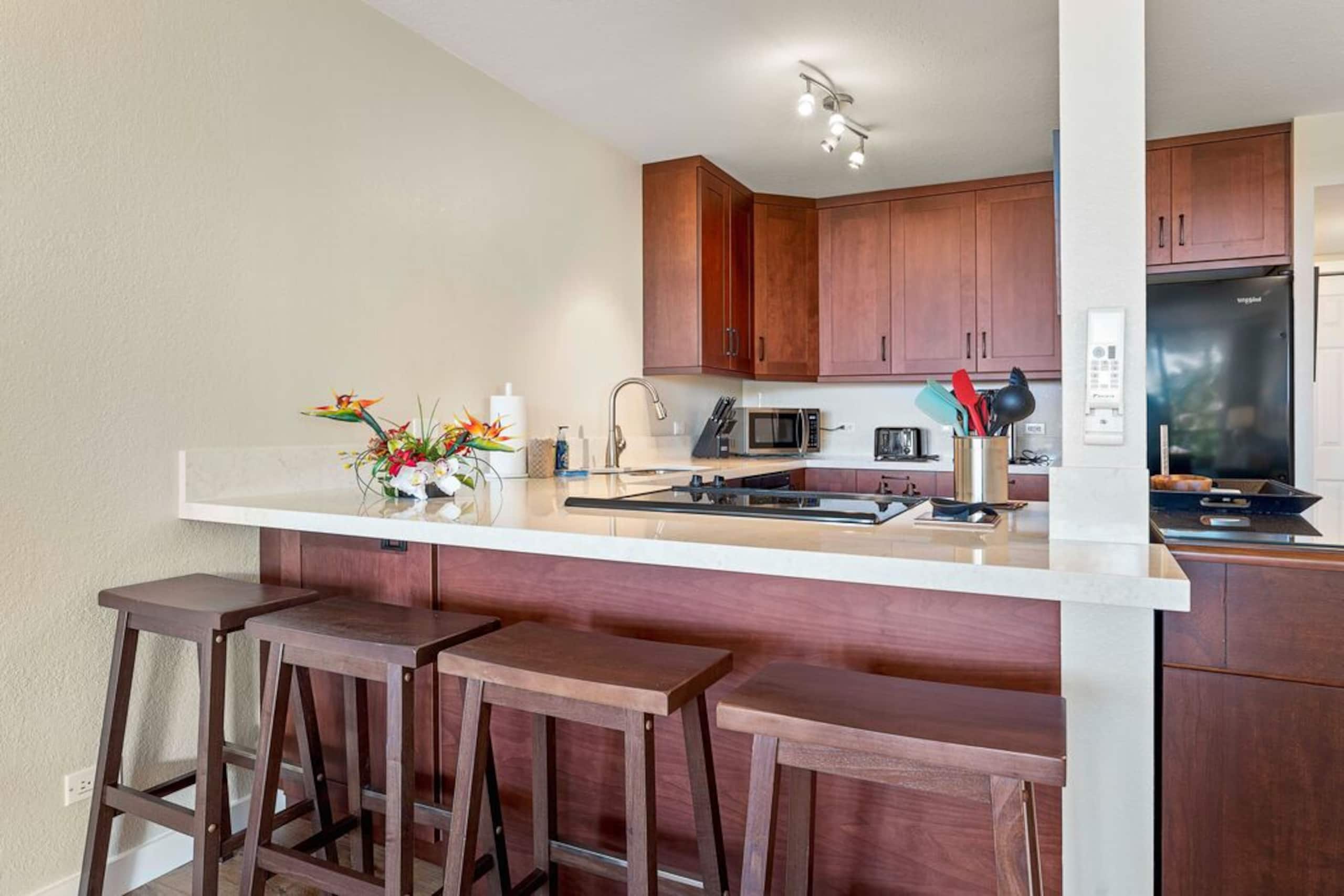 Condo in Kailua-Kona · ★5.0 · 2 bedrooms · 3 beds · 3 baths - Image 13