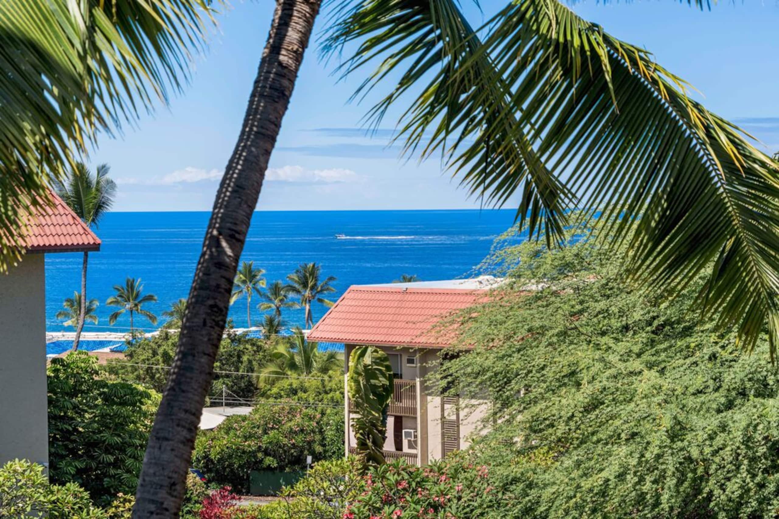 Condo in Kailua-Kona · ★5.0 · 2 bedrooms · 3 beds · 3 baths - Image 2